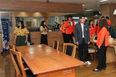 ต้อนรับและนำชมสำนักหอสมุดบุคลากรจากโรงเรียนเลยอนุกูลวิทยา