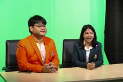 ต้อนรับและนำชมสำนักหอสมุดบุคลากรจากโรงเรียนเลยอนุกูลวิทยา