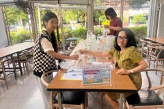 16102567-book-expo-22