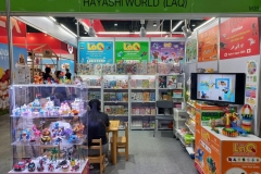 16102567-book-expo-3