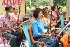 ภาพถ่ายบรรยากาศกิจกรรมดนตรีไทย ลานรมณีย์