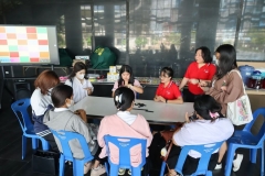 ภาพบรรยากาศกิจกรรมหอสมุดพบเพื่อน