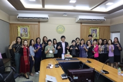 25661122-meeting-018