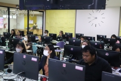 25661123-meeting-020