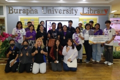 25670426-visitor-018