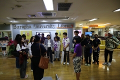 25670426-visitor-040