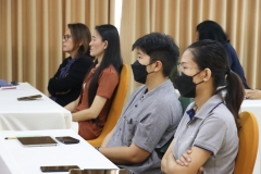 25670222-Ai-train-021