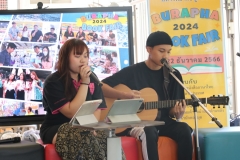 25661222-bookfair2024-124