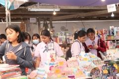 25661222-bookfair2024-172