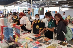 25661218-bookfair2024-029