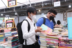 25661219-bookfair2024-123