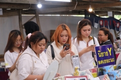 25661221-bookfair2024-093