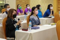 thumbs_consumer-behavior-17