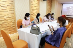 English-for-Communication-in-Digital-Age-2-24