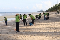 thumbs_25650614-Green-Library-0059