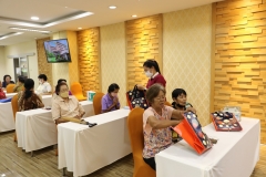 giving-a-new-world-66-45