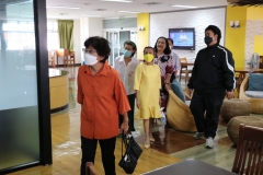 giving-a-new-world-66-61