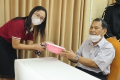 giving-a-new-world-66-94