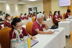 25660622-meeting-028