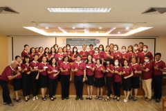 25660622-meeting-037