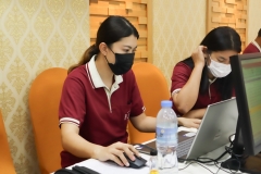 25660622-meeting-048