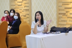 25660623-meeting-033