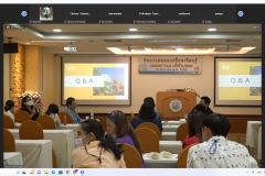 25660831-librarytalk-044