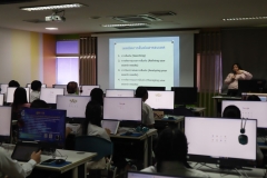 25670116-training-008