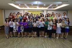 25670426-meeting-021