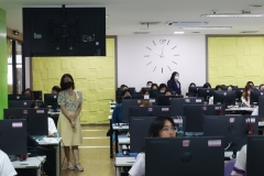 25670215-training-009