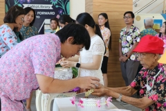 25670424-Songkran-012