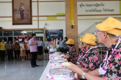 25670424-Songkran-043