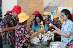 25670424-Songkran-071