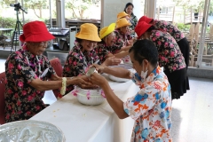 25670424-Songkran-086