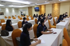 25670319-visitor-052