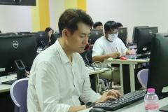 25660811-training-006