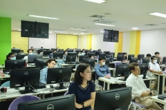 25660811-training-012