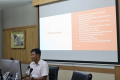 25660515-visitor-009