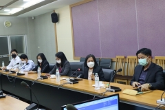 25660515-visitor-026